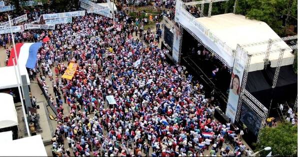 La Nación / Gran vacío en acto de la Concertación en el departamento de Caaguazú
