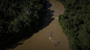 Permiten el ingreso de barcas a la reserva Yanomami en Brasil para retirar mineros - MarketData