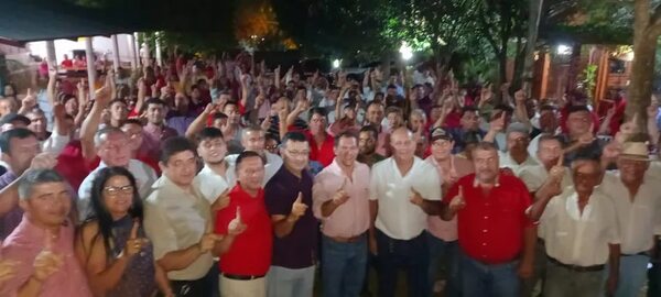 Colorados prometen trabajar unidos y desvirtuan discurso de Mario Abdo - Política - ABC Color