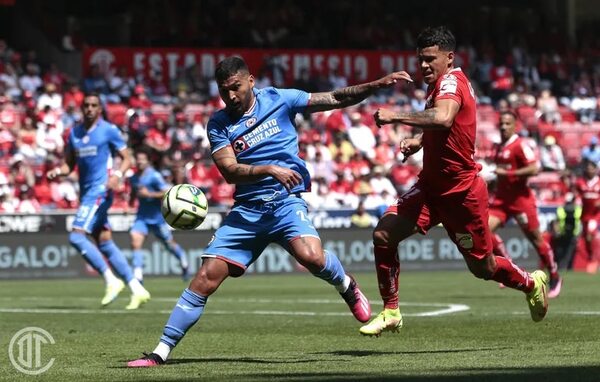 Toluca gana en su aniversario y Monterrey lidera en solitario - Fútbol Internacional - ABC Color