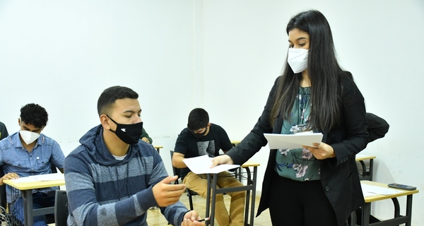 ITAIPU habilita a bachilleres de la promoción 2020 afectada por la pandemia para becas universitarias
