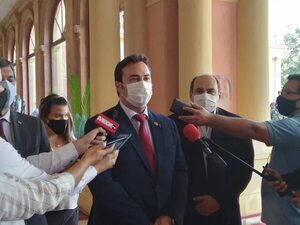 Expresidente del IPS Andrés Gubetich será investigado por Fiscalía tras informe de Contraloría - Nacionales - ABC Color