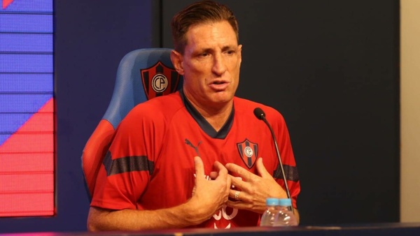 Cerro: ¿Vendrá un nuevo defensor? Atendé lo que respondió el nuevo DT azulgrana
