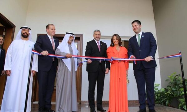Abdo inaugura la embajada de Paraguay en Abu Dabi