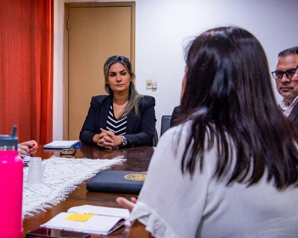 Abdo nombra a Letizia Sanabria como nueva viceministra de Política Criminal - trece