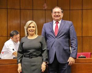 Diario HOY | Una liberal y un colorado, nuevos representantes del Senado ante el Jurado