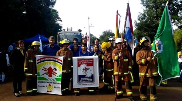 Bomberos cumplen 23 años de servicio en Capitán Miranda