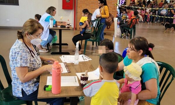 Desparasitan a niños de escasos recursos