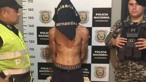 Cae sospechoso de robar celulares y cosméticos de una farmacia en Hernandarias