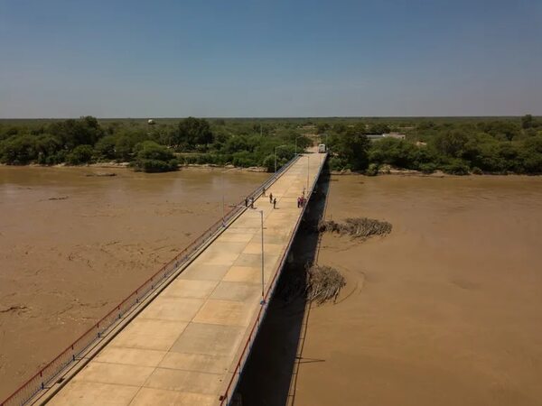 El Pilcomayo sobrepasa los 5 metros de altura y población ribereña se mantiene alerta - Noticias del Chaco - ABC Color