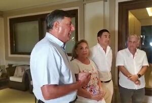 Alejandro Guggiari presentó su equipo de trabajo para las Elecciones: Blanca Mignarro, Agustín Saguier y Nakayama - Megacadena — Últimas Noticias de Paraguay