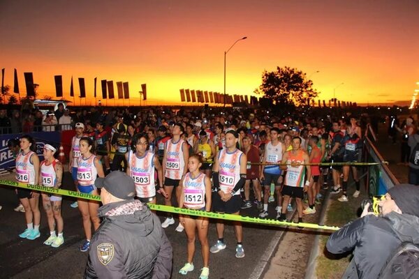 Kilómetros por sonrisas, una carrera solidaria y en familia - Polideportivo - ABC Color