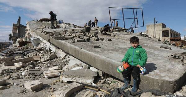La Nación / Terremoto en Turquía: 574 niños rescatados fueron hallados sin compañía