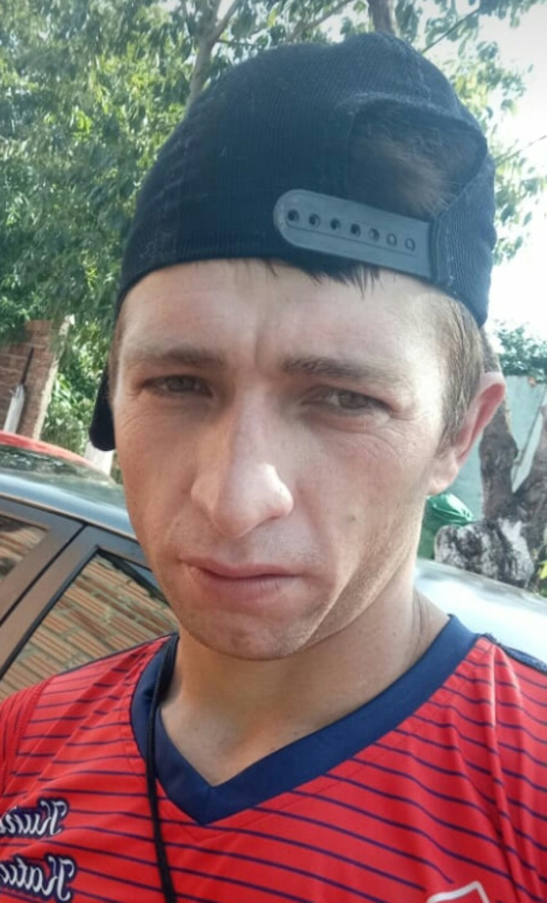 Policías se niegan a atrapar a violento sujeto con orden de captura y prohibición de acercamiento - La Clave