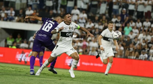 Versus / Para la Dirección de Árbitros, Derlis se tiró y no debió ser penal para Olimpia
