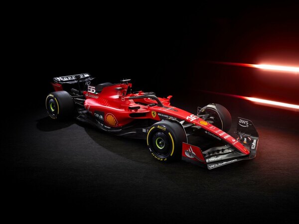 Versus / El SF-23 llega para ilusionar a los Tifosis