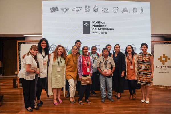 Política Nacional busca promover la artesanía como un motor de desarrollo - .::Agencia IP::.