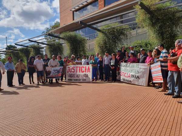 Caso Raquelita: Se suspende inicio de nuevo juicio a médicas acusadas por lesión grave - La Clave