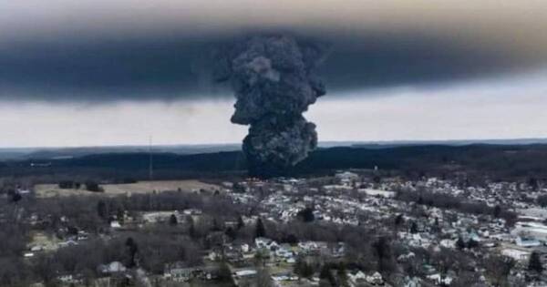 La Nación / Desastre en Ohio: tren que descarriló tenía sustancia tóxica