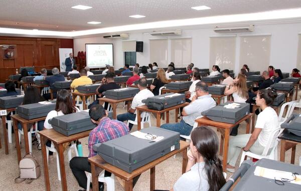 Plan de capacitación estará dirigido esta semana a funcionarios de Central - .::Agencia IP::.