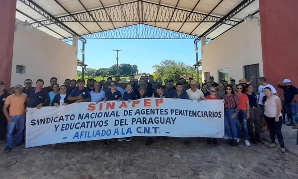 Diario HOY | Agentes penitenciarios están sin cobrar hace dos meses y hoy realizarán protestas