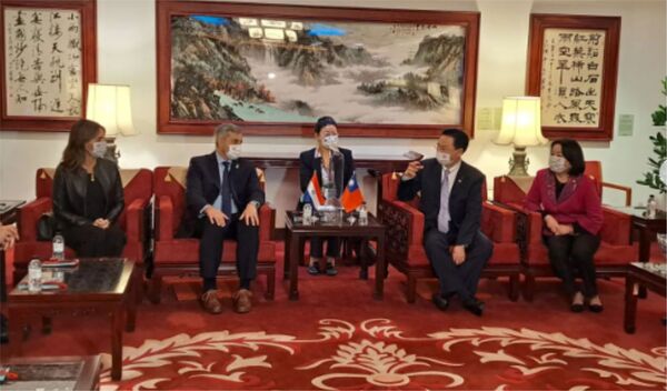 El presidente Mario Abdo arribó a Taiwan en visita oficial - Informatepy.com