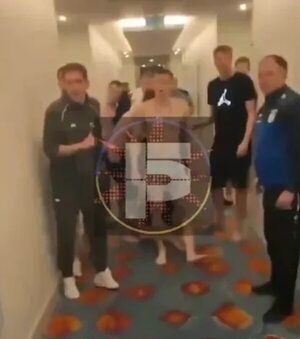 Video: Futbolistas rusos y ucranianos se enzarzan en una pelea en un hotel turco - Fútbol Internacional - ABC Color