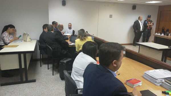 Diario HOY | Carga de 2,3 toneladas de cocaína en carbón: acusados enfrentan juicio