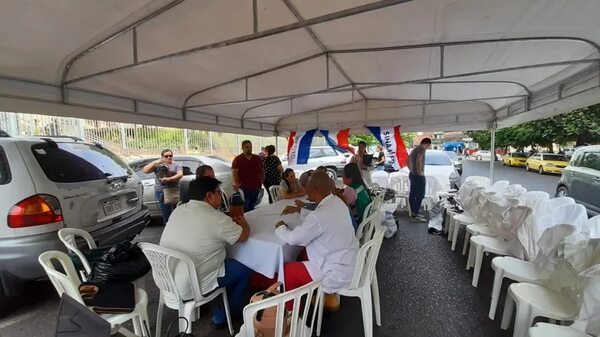 Sindicato de Médicos dice no a imposición de sobrecarga de trabajo fuera de horario - Nacionales - ABC Color