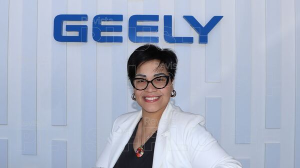 Pamela Espinoza: “Geely, representada por Automotor SA, reafirma su capacidad de competencia con una variedad sólida de vehículos” - Revista PLUS
