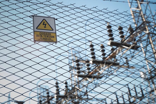 Argentina denuncia y evalúa quitar la concesión a la distribuidora eléctrica Edesur - MarketData