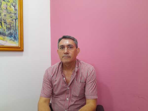 Roberto Piris asume como nuevo titular de la Secretaría Departamental de Educación