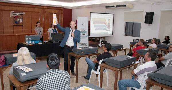 La Nación / TSJE sigue con capacitaciones con miras a las elecciones generales