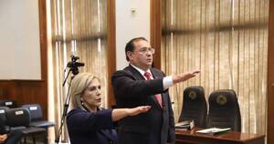 La Nación / Senadores Alvarenga y Retamozo juraron ante el JEM
