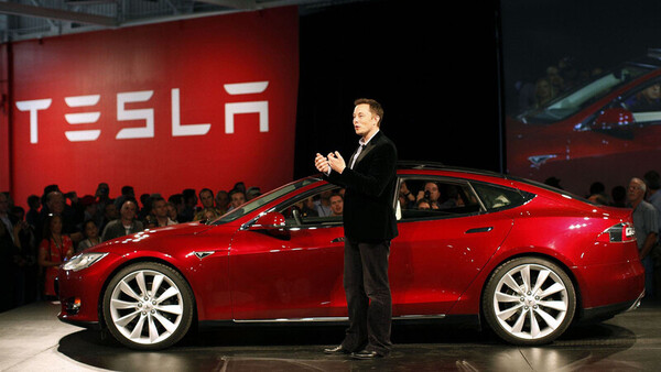 Trabajadores de Tesla solicitan formar un sindicato con la oposición de Elon Musk - Revista PLUS