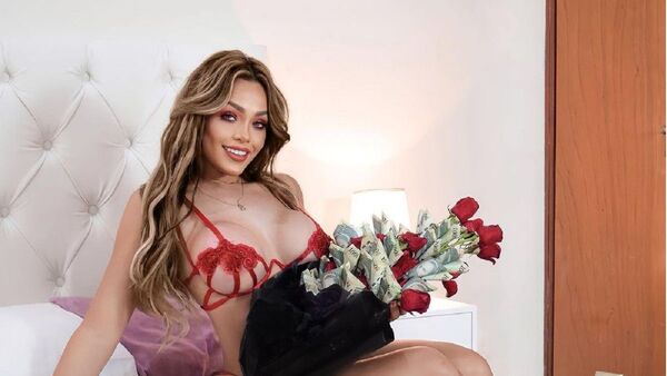 Bailarina sexy presumió su regalo y dijo: "No tengo Sugar Daddy"