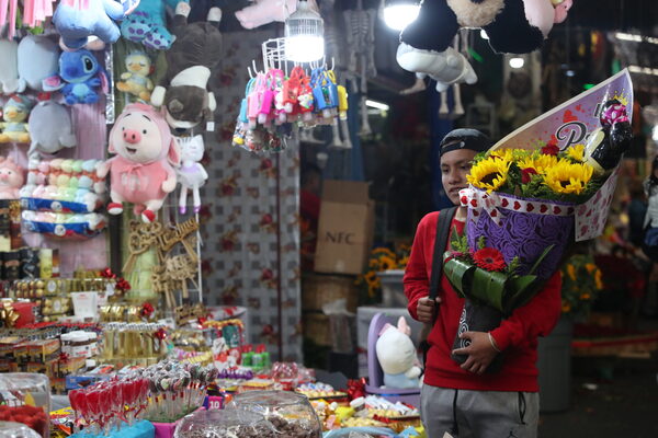 Día de San Valentín: Más de la mitad de la población paraguaya está en pareja - MarketData