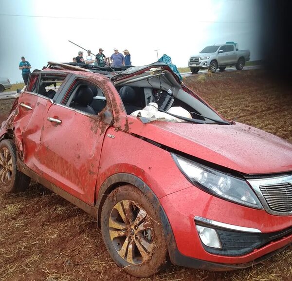 Agricultor muere al volcar con su camioneta - ABC en el Este - ABC Color