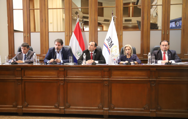 Tras dejar sin efecto reelección de Jorge Bogarín, JEM fija fecha para elegir al nuevo presidente - Megacadena — Últimas Noticias de Paraguay