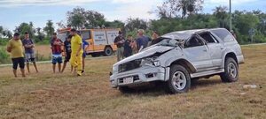 Vuelco de vehículo deja dos heridos en Quiindy - Policiales - ABC Color