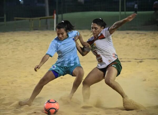 Superfinal de fútbol playa en el COP - Polideportivo - ABC Color