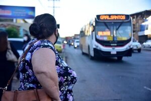 Critican subsidios a pésimo transporte público de pasajeros - Economía - ABC Color