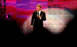 Luis Miguel sorprendió con el anuncio de una gira este 2023