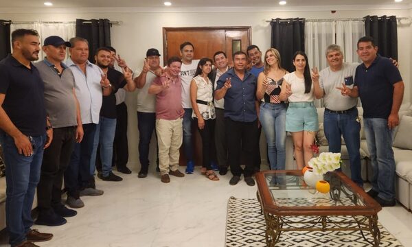 Roya acuerda con importantes líderes de CDE y se afianza hacia su reelección como diputada – Diario TNPRESS