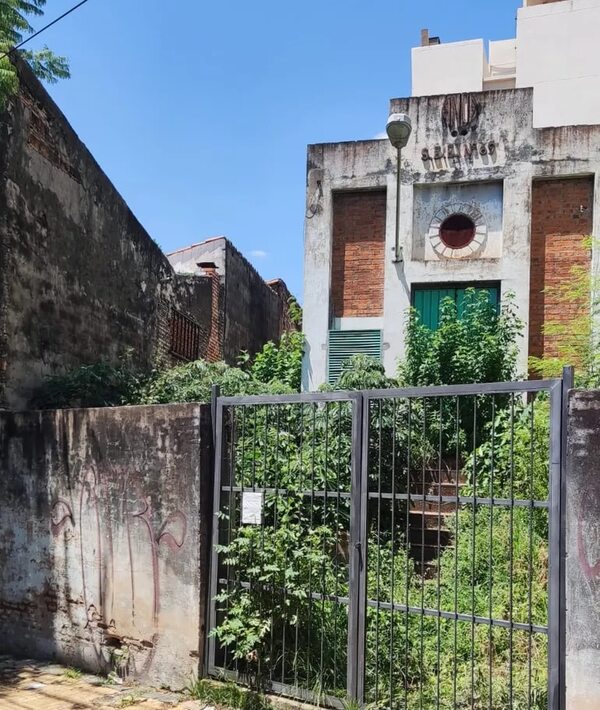 Video: presunta estación de ANDE se encuentra abandonada y ladrones ingresan constantemente - Crónicas Ciudadanas - ABC Color