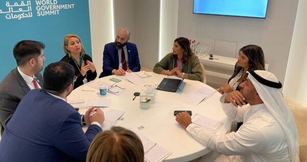 STP y EAU conversan sobre próximas acciones de cooperación bilateral