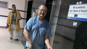 ¡Un héroe sin capa! Rescató a tres personas atrapadas en un ascensor de Clínicas
