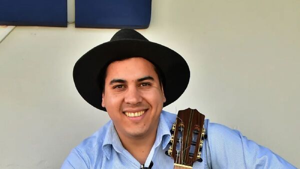 Roscer Díaz lanzó su nueva canción Estrella Fugaz