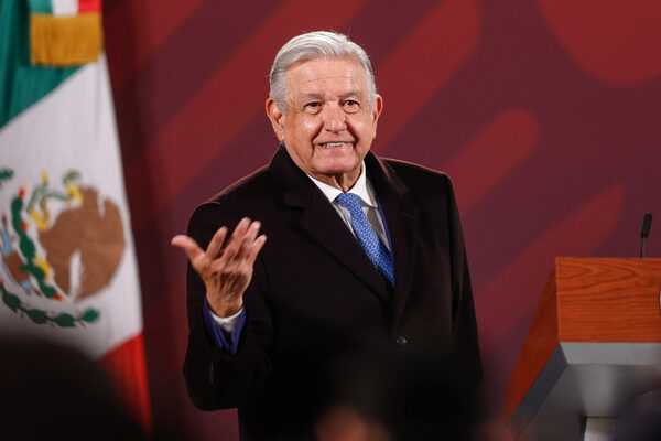 Gobierno conectará a 20 millones de mexicanos sin internet para 2024 - MarketData