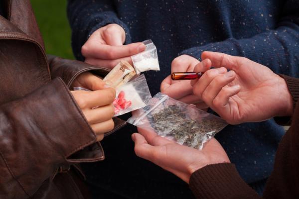 Ante alto índice de adictos, brindan asesoramiento y atención en Centros de Participación Vecinal